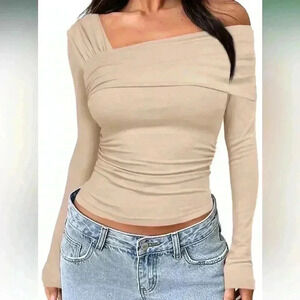 NWT Cute Stretchy Off-the-Shoulder Beige Top, Women’s Size Small Long Sleeve
